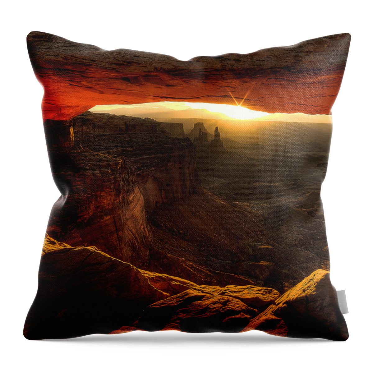 Mesa Arch Throw Pillow featuring the photograph Underglow by Ryan Smith