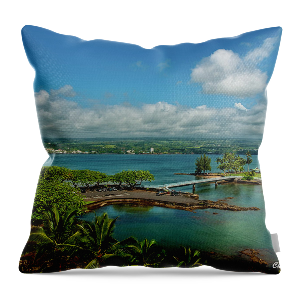 Christopher Holmes Photography Throw Pillow featuring the photograph A Beautiful Day Over Hilo Bay by Christopher Holmes