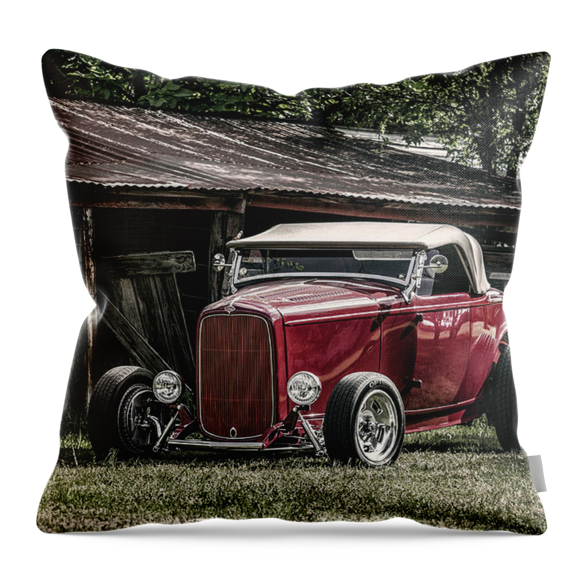 Vintage Throw Pillow featuring the digital art Barn Find by Douglas Pittman