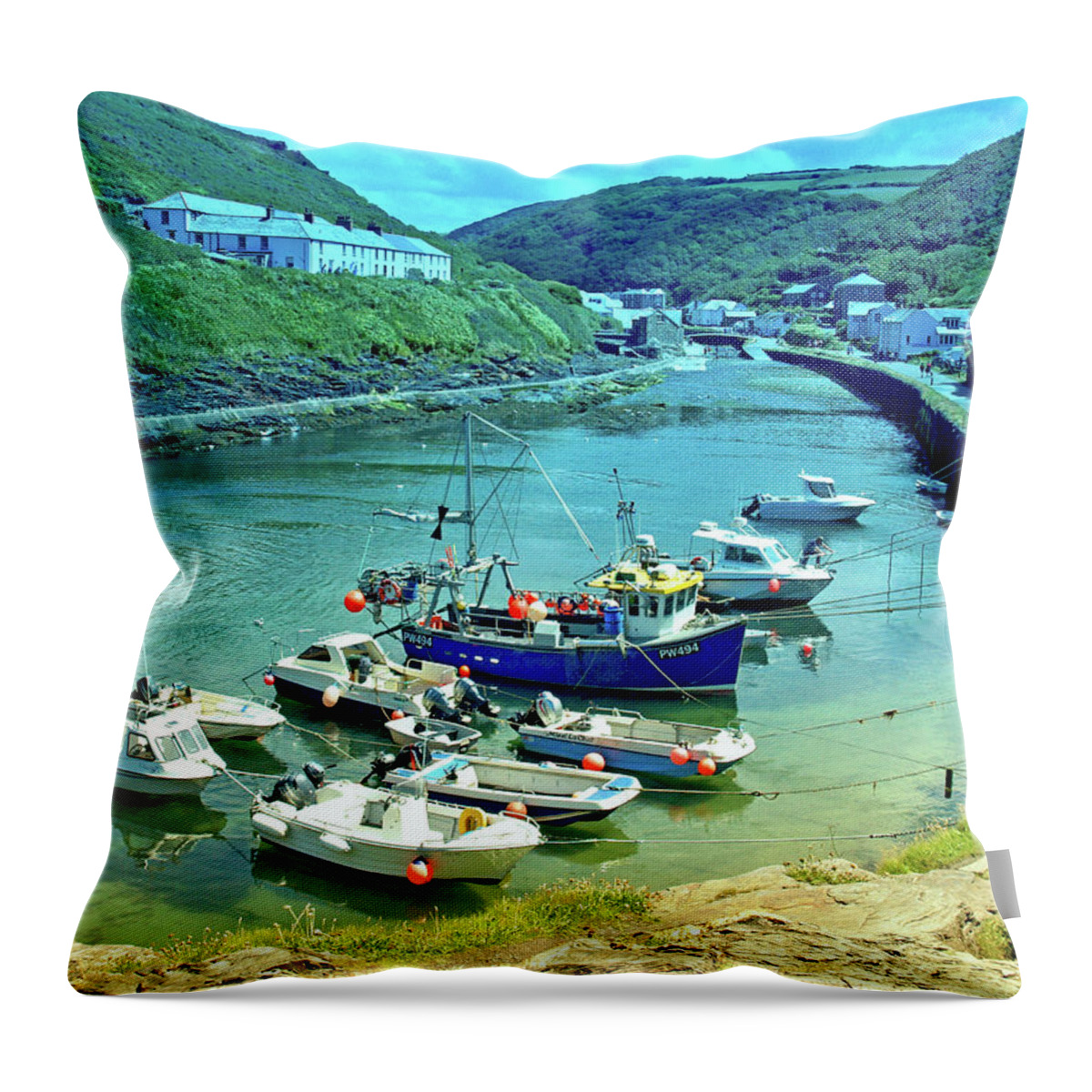 Places Throw Pillow featuring the photograph Boscastle by Richard Denyer