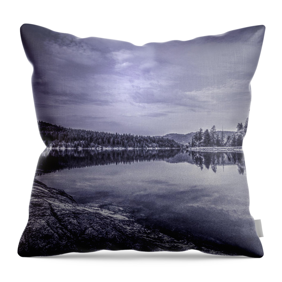 China Bend Throw Pillow featuring the photograph China Bend2 by Loni Collins