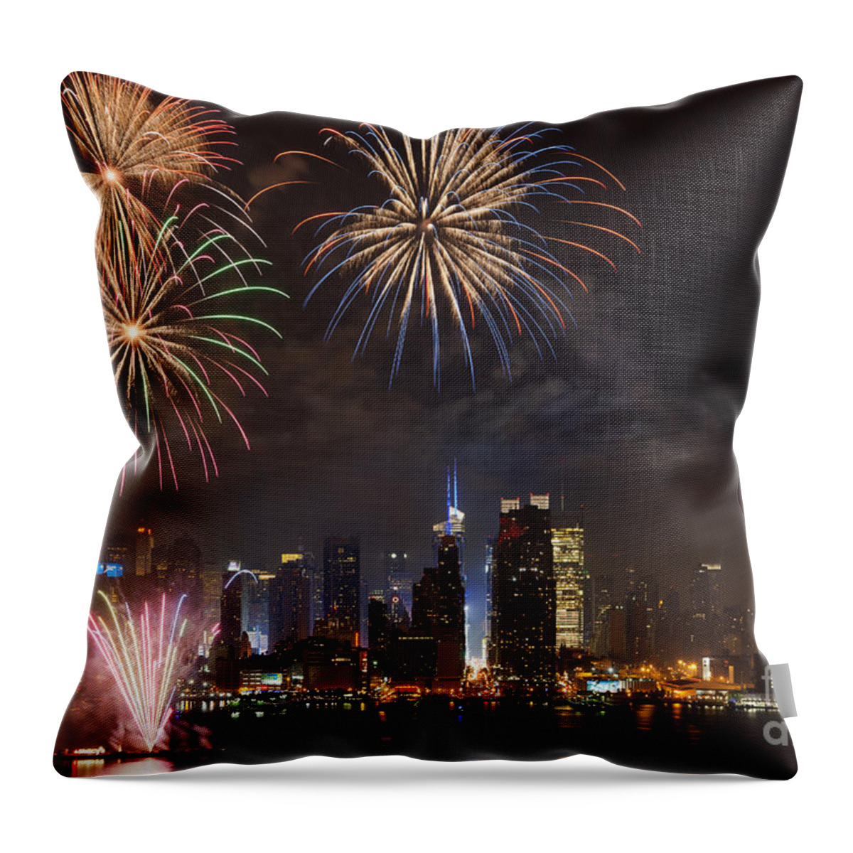 Clarence Holmes Throw Pillow featuring the photograph Hudson River Fireworks IV by Clarence Holmes