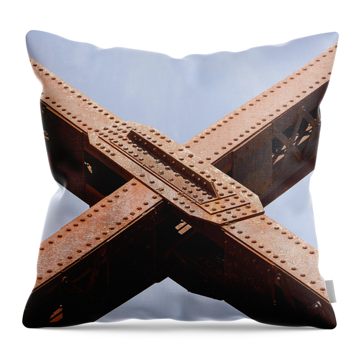 Richard Reeve Throw Pillow featuring the photograph Iron Kiss by Richard Reeve