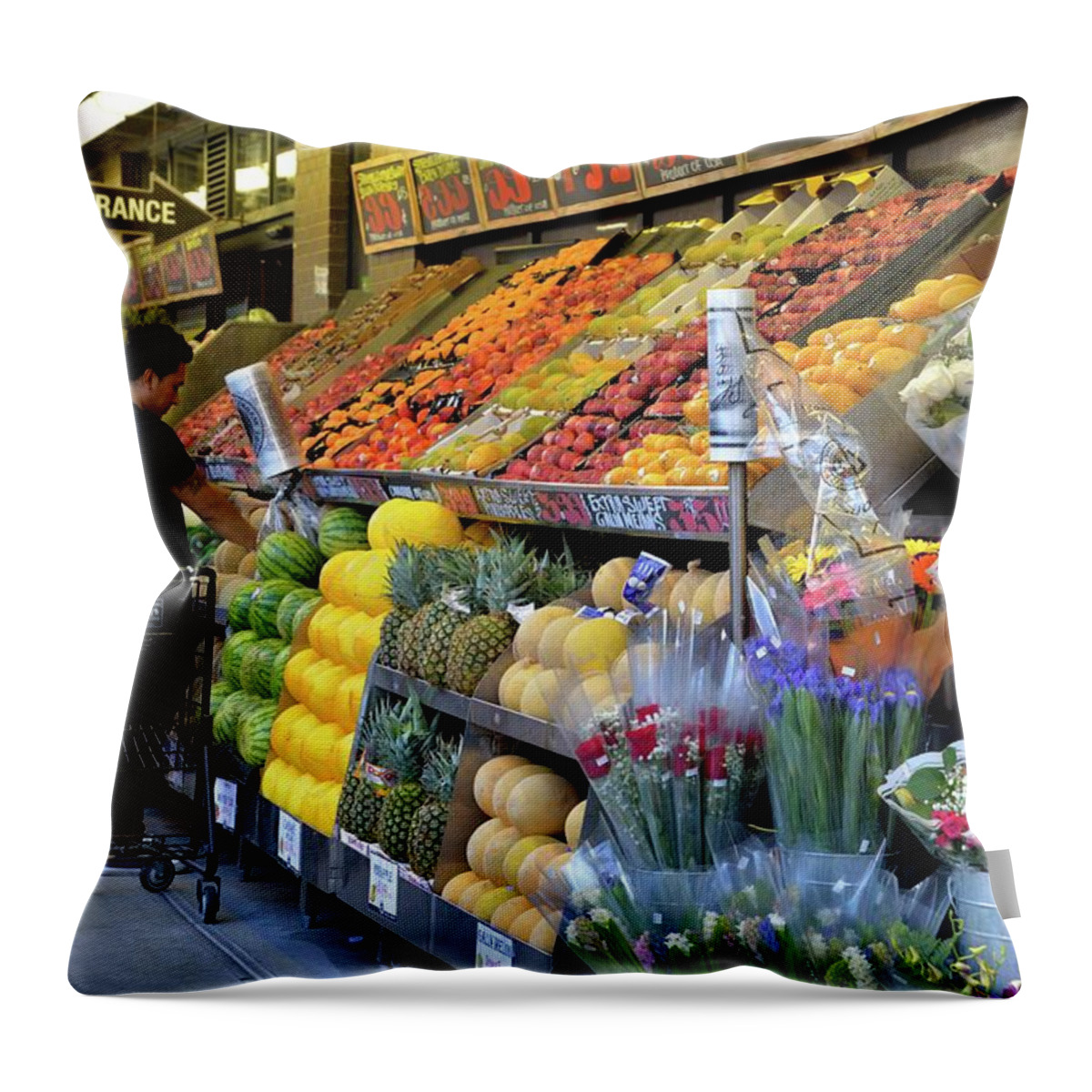 Photograph Throw Pillow featuring the photograph New York, New York 21 by Ron Cline
