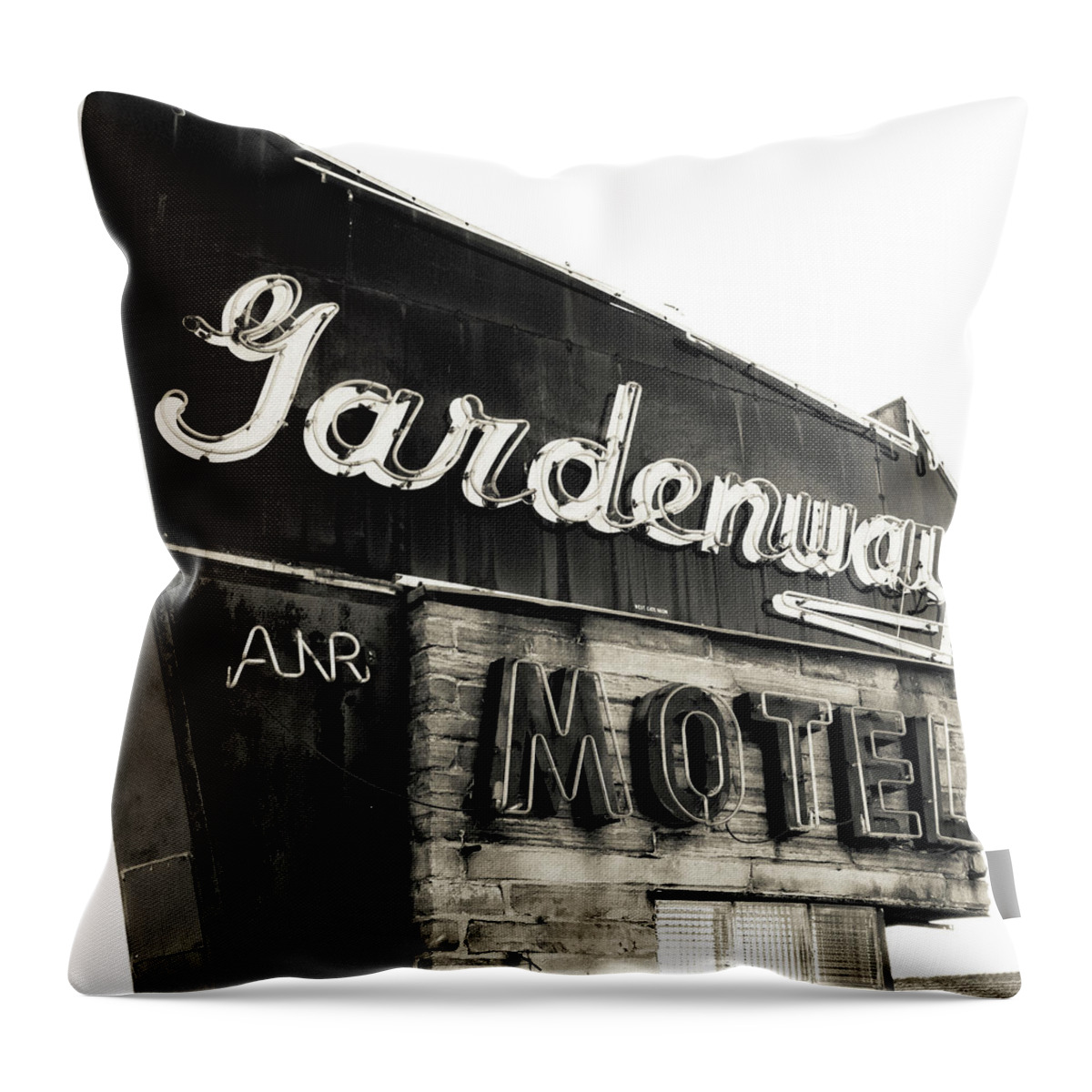 Route 66 Throw Pillow featuring the photograph No Vacancy by Holly Ross