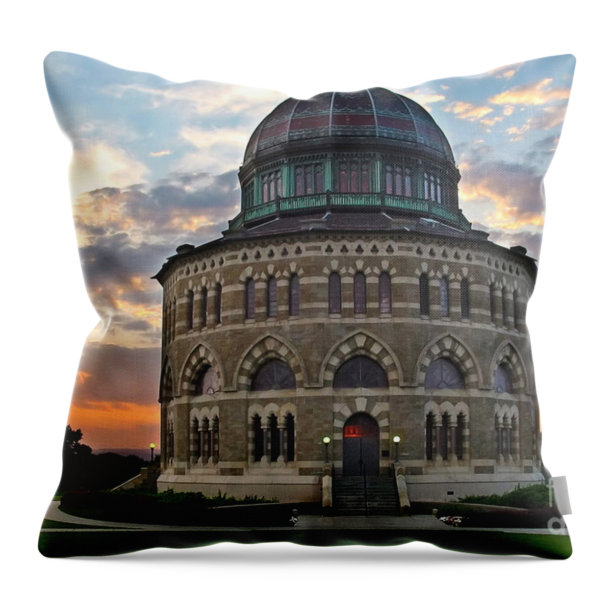 Nott Memorial Throw Pillow featuring the photograph Nott Sunset by Neil Shapiro