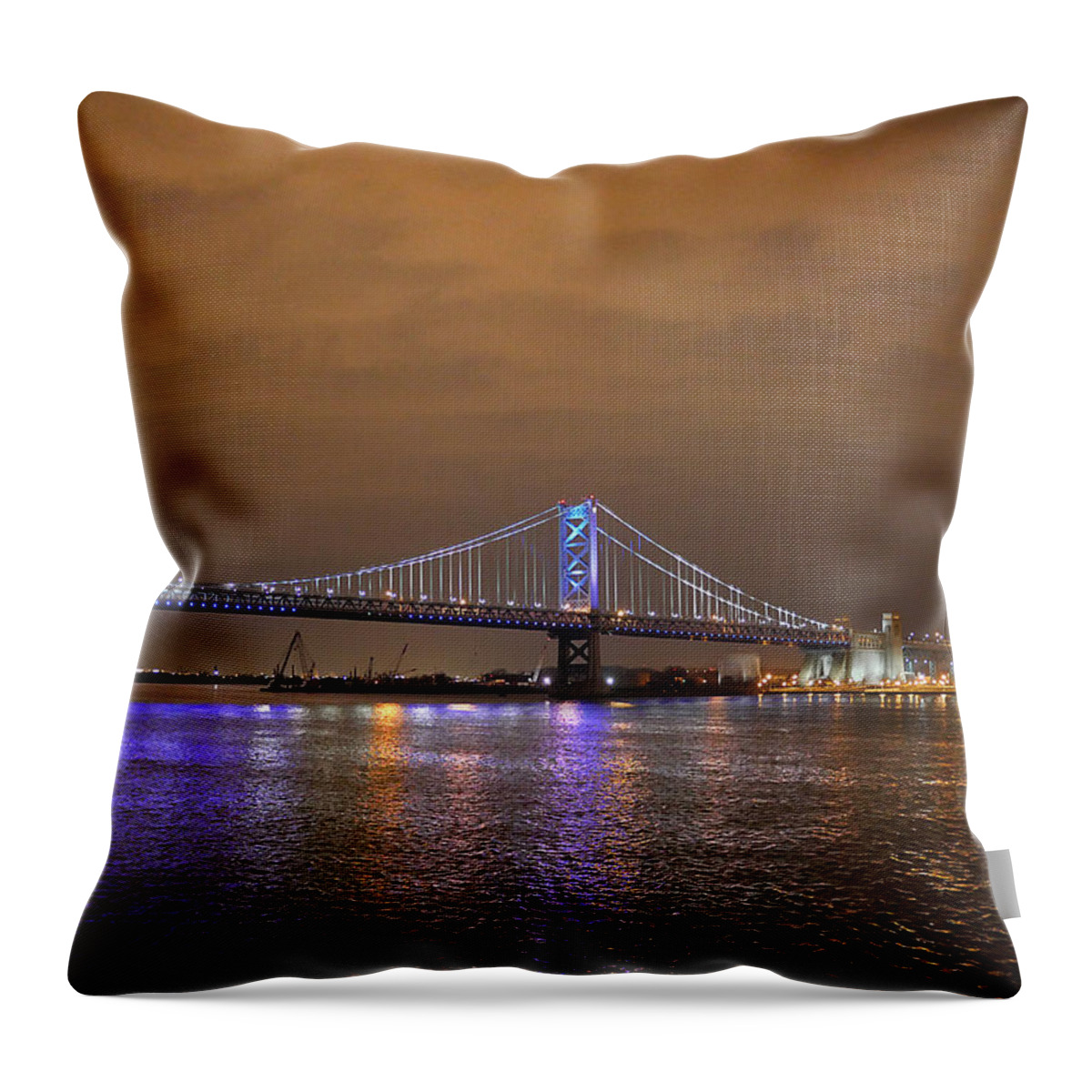 Richard Reeve Throw Pillow featuring the photograph Philadelphia - Ben Franklin Bridge at Night by Richard Reeve