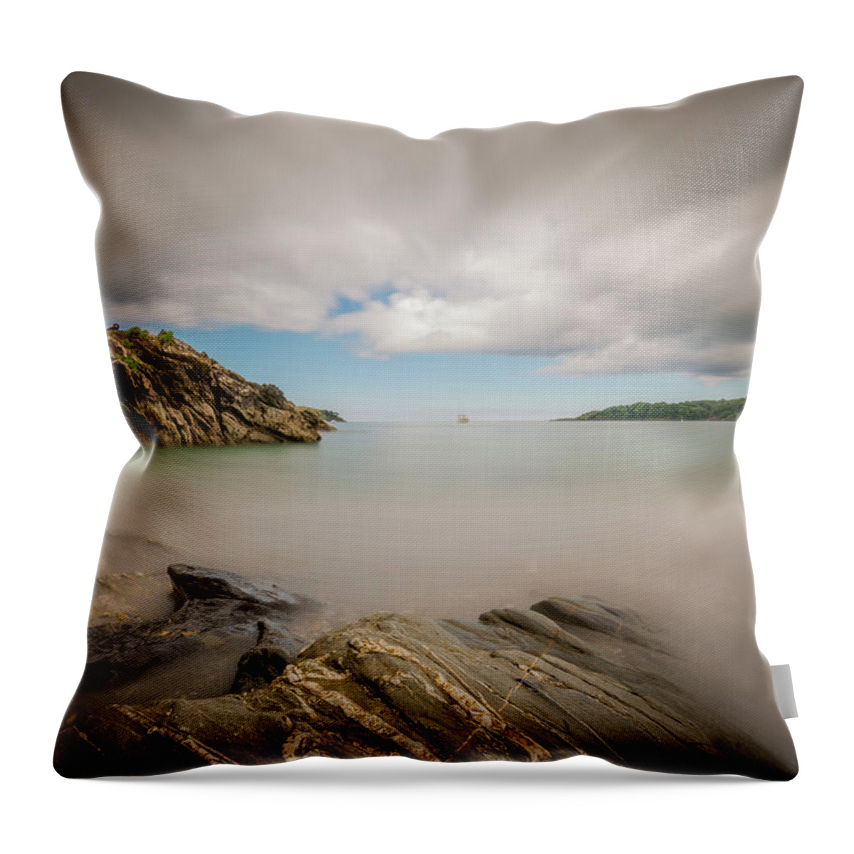 Polgwidden Throw Pillow featuring the photograph Polgwidden Cove, Cornwall by Nigel R Bell