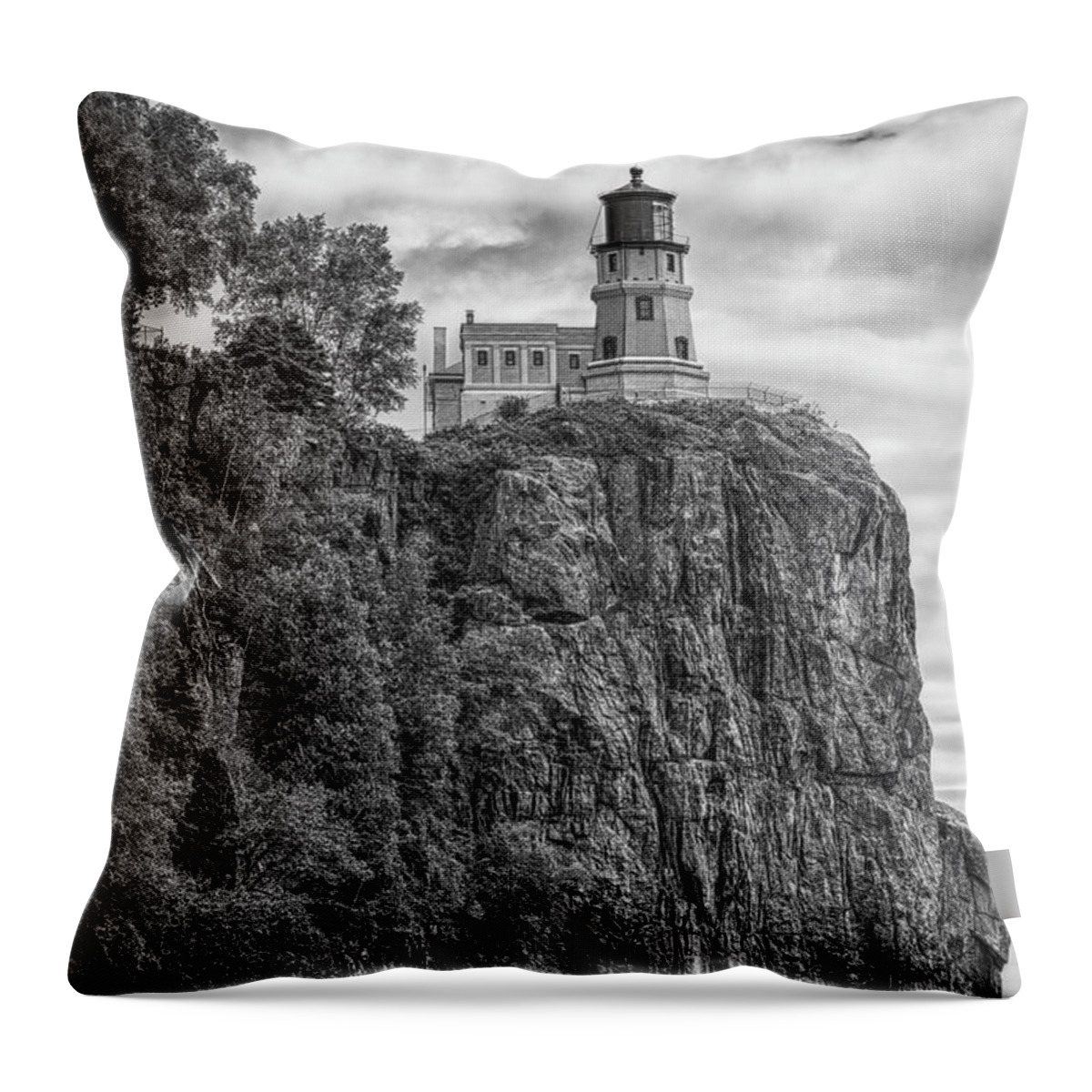 Lighthouse Throw Pillow featuring the photograph Split Rock Lighthouse by John Roach