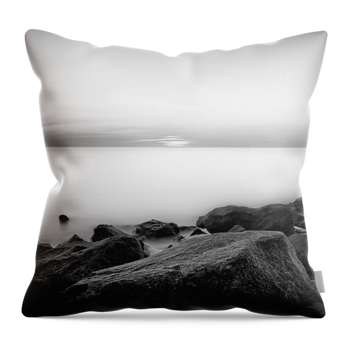 Ocean Throw Pillow featuring the photograph The Radiance by Evelina Kremsdorf