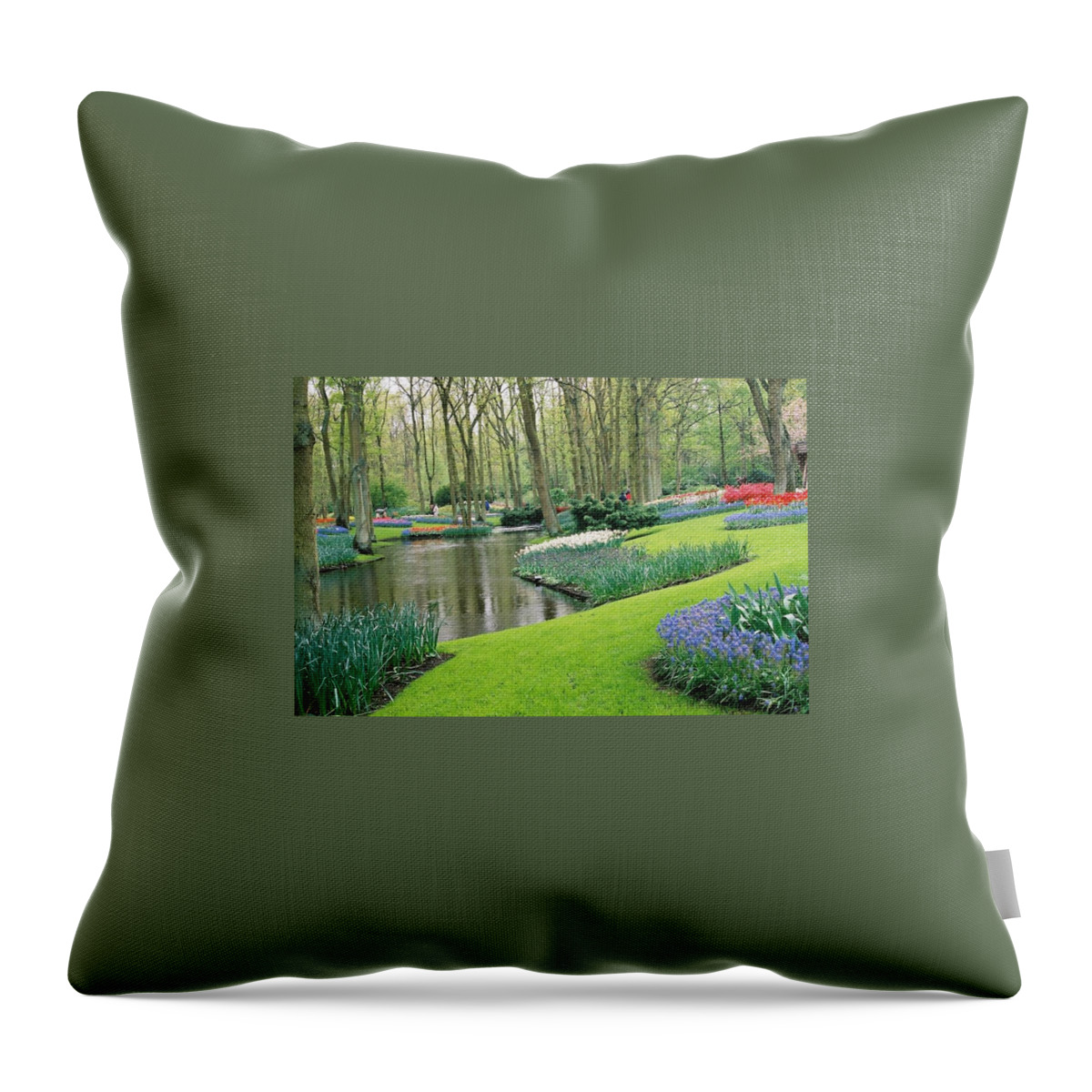  Throw Pillow featuring the photograph Keukenhof Gardens by Susie Rieple