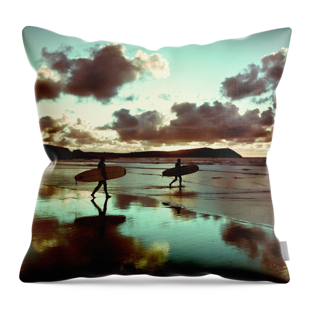 Water's Edge Throw Pillow featuring the photograph Old Skool Surf by Landscapes, Seascapes, Jewellery & Action Photographer