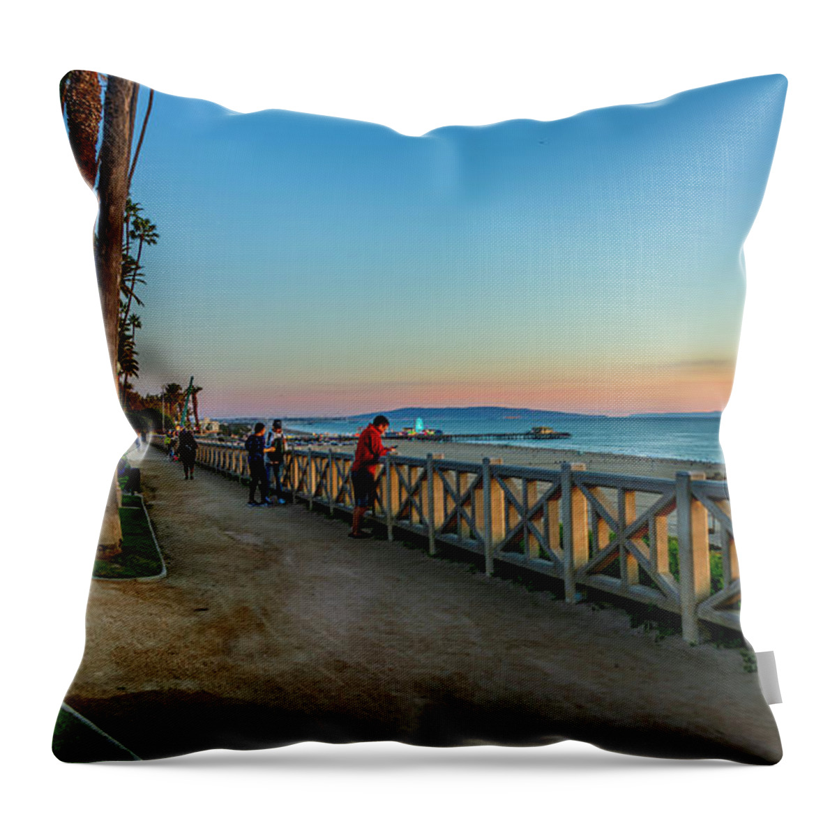 Palisades Park Throw Pillow featuring the photograph Palisades Park - Looking South by Gene Parks