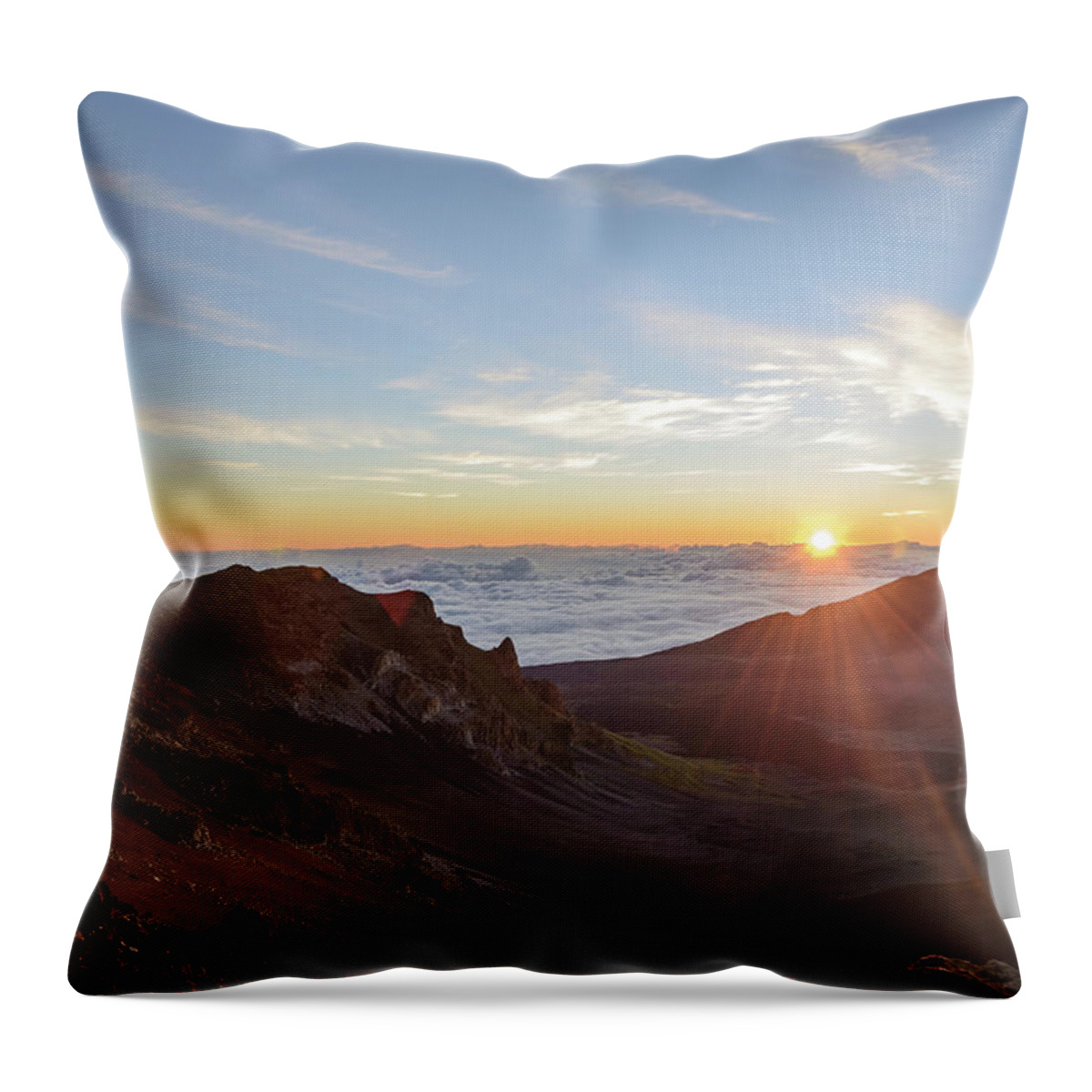 Scenics Throw Pillow featuring the photograph Sunrise At Haleakala by Photo By Robert Vaughn