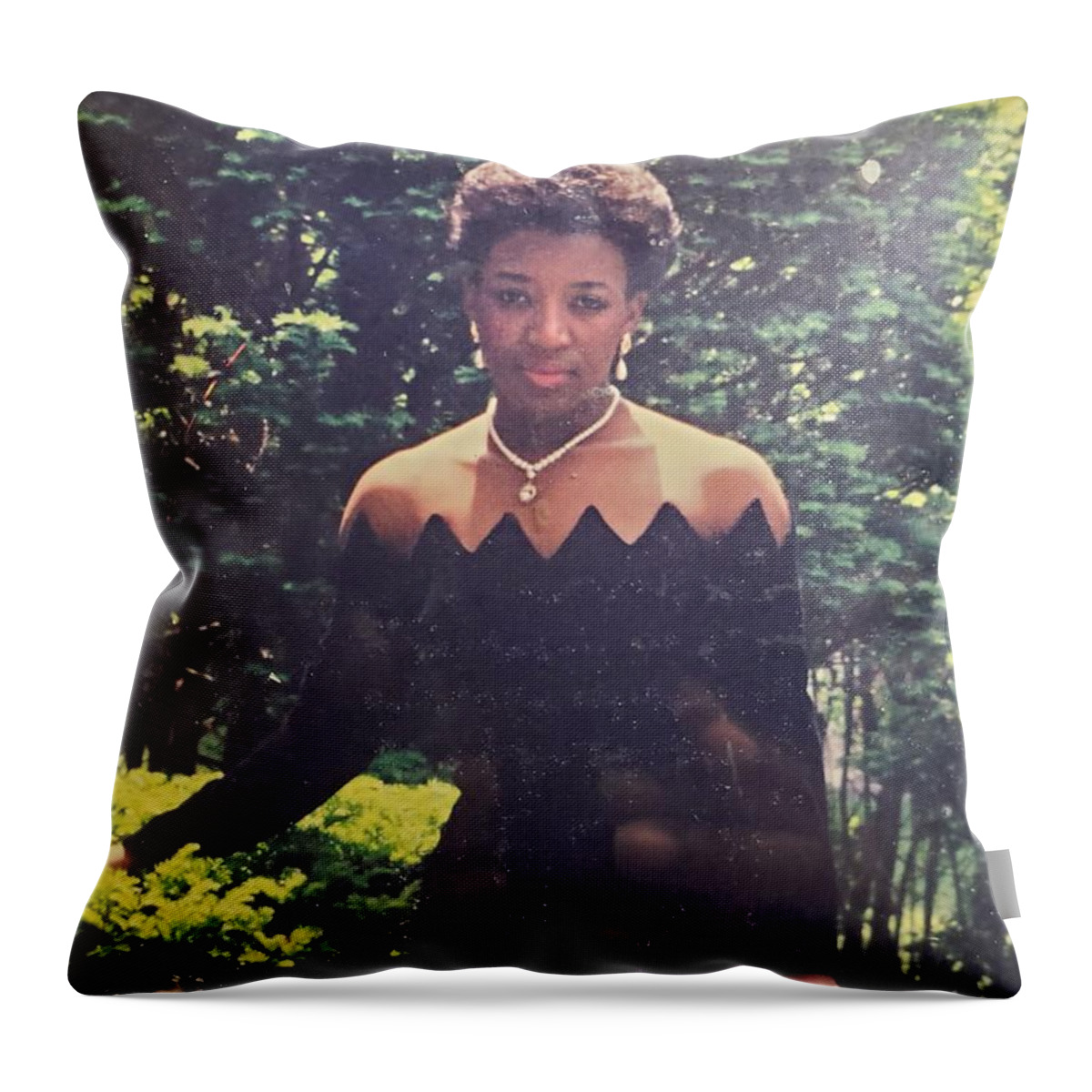  Throw Pillow featuring the photograph Merl by Trevor A Smith