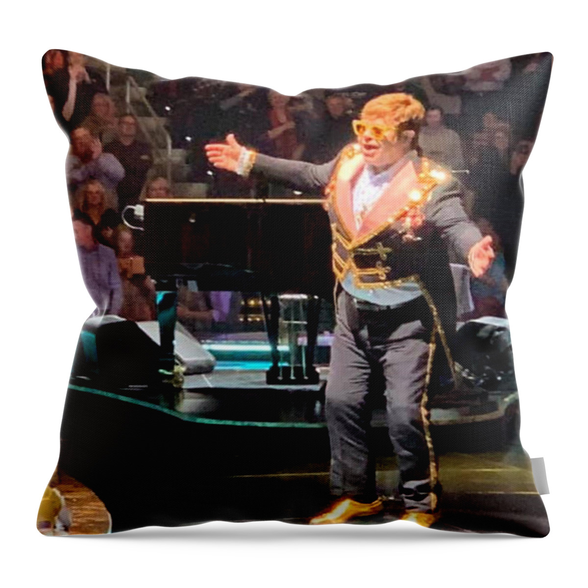 Elton Throw Pillow featuring the photograph A Legend Takes a Bow by Lee Darnell