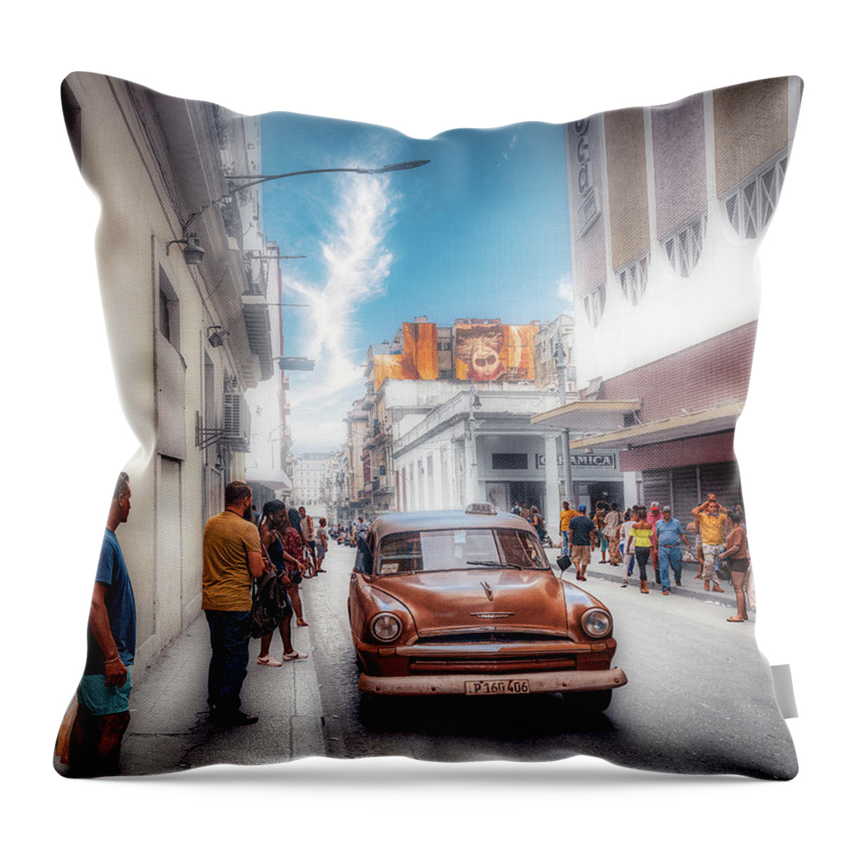 Ordinary Throw Pillow featuring the photograph Beautiful people by Micah Offman