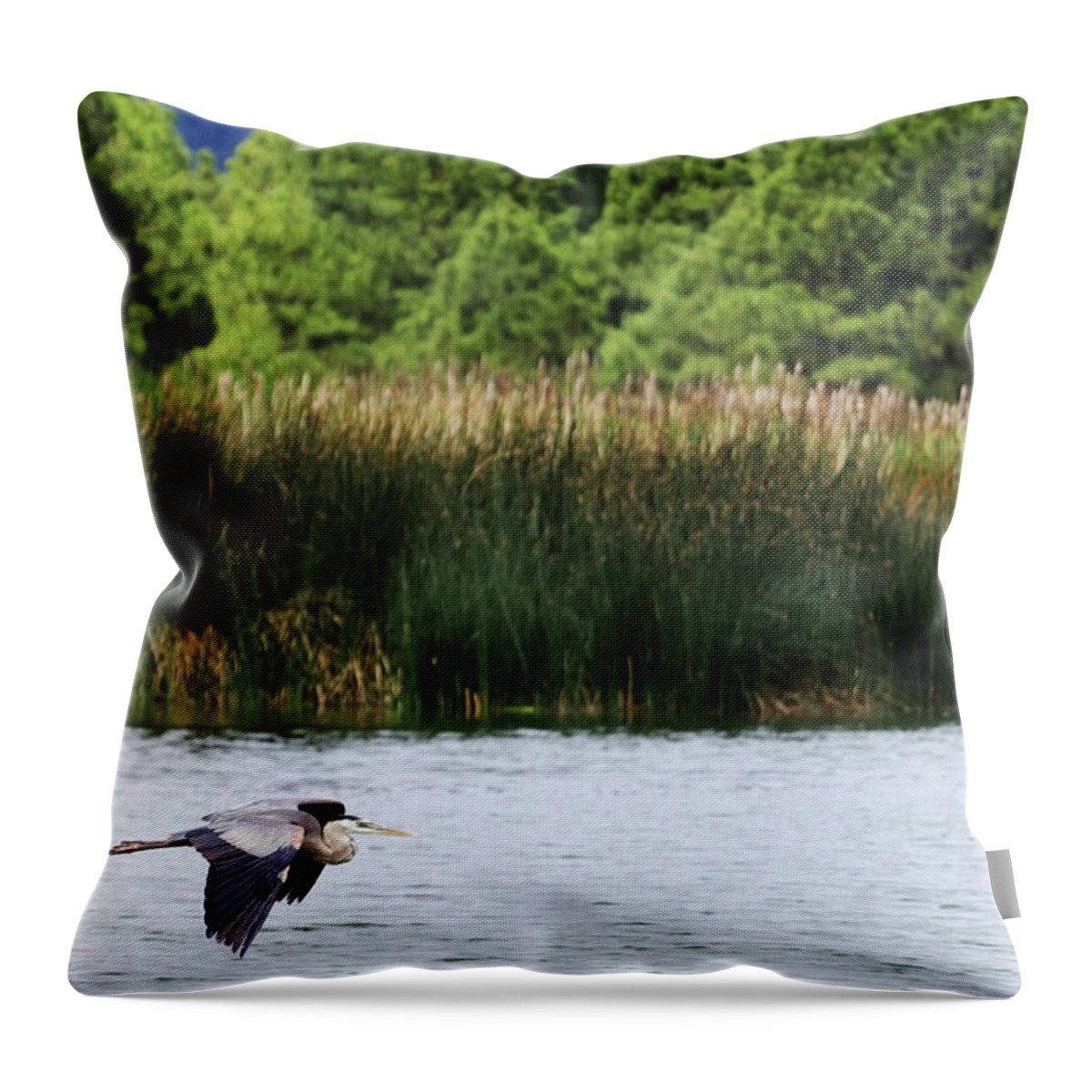 Heron Throw Pillow featuring the photograph Ephemeral Summer Flight by Laura Putman