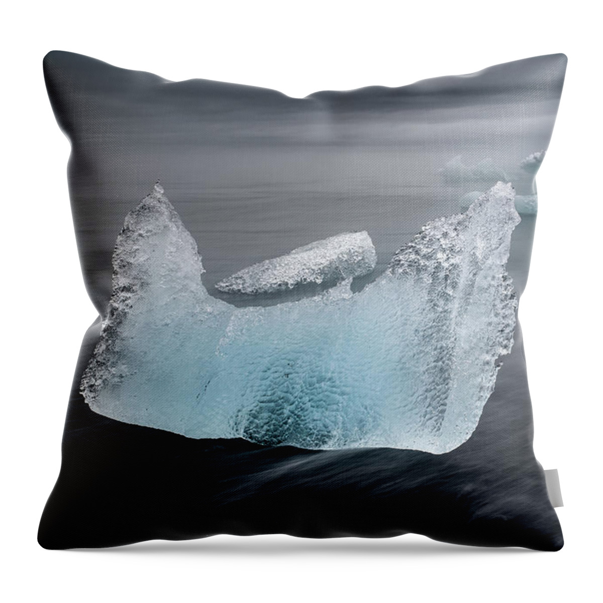 Diamond Beach Throw Pillow featuring the photograph Iceland - Diamond beach by Olivier Parent