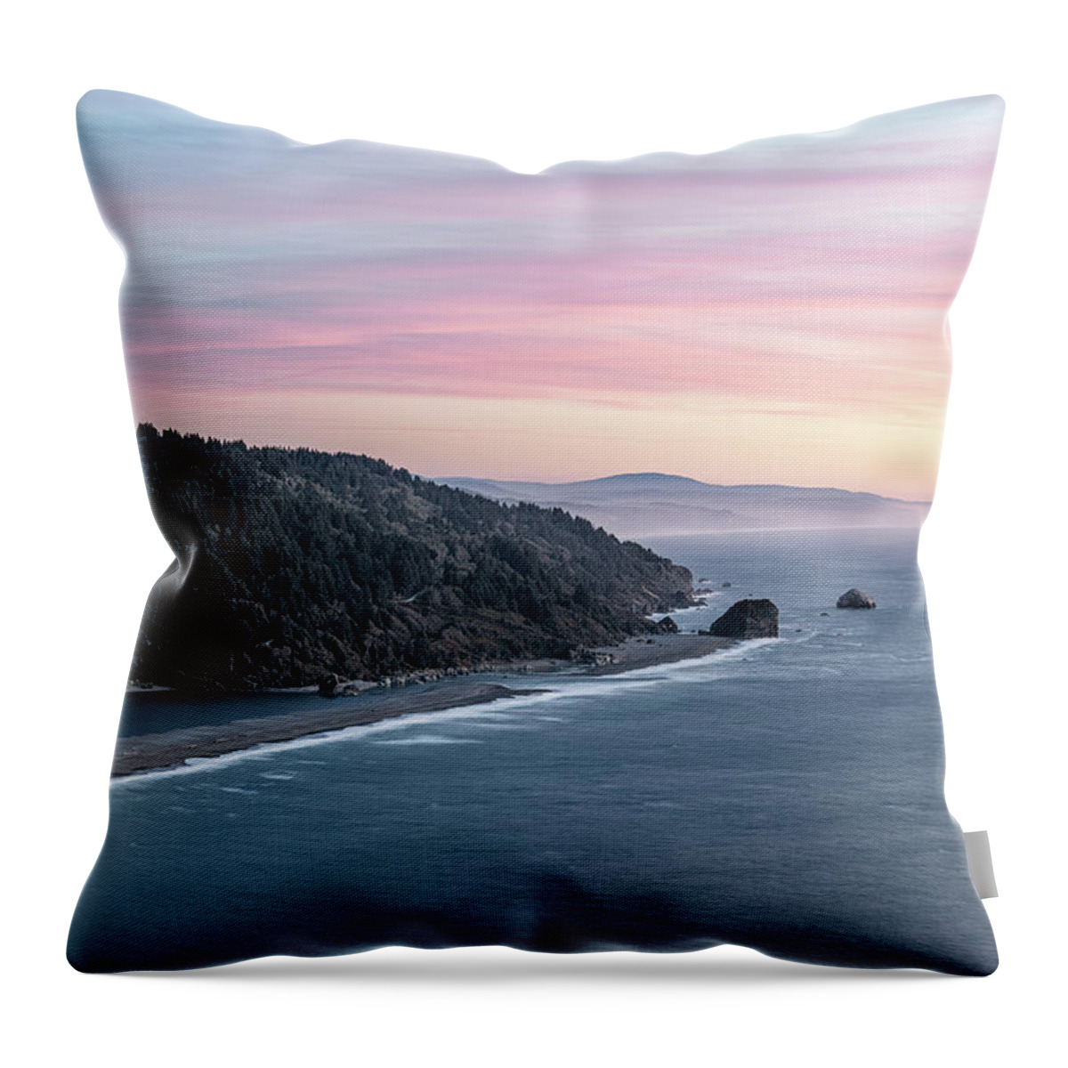 Beach Throw Pillow featuring the photograph Klamath River Overlook by Rudy Wilms