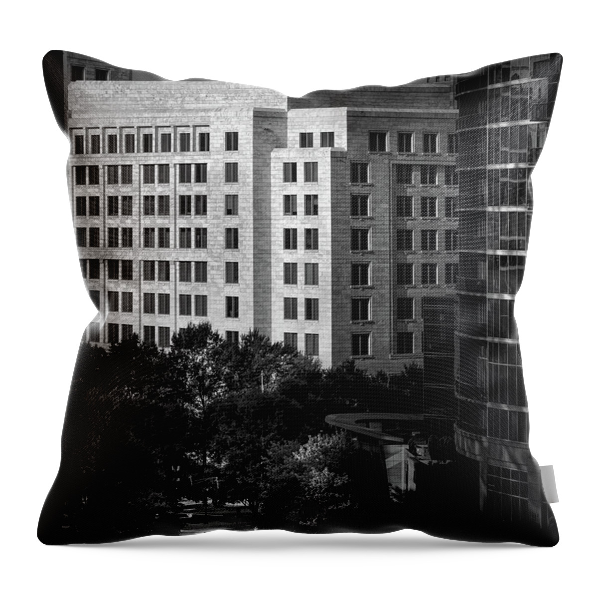 1101 Juniper Throw Pillow featuring the photograph Midtown From Park Central by Doug Sturgess