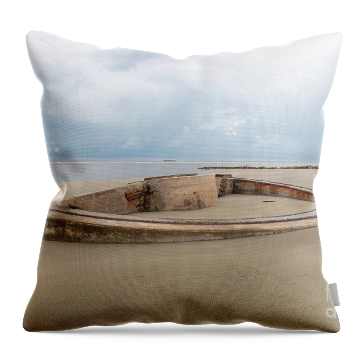 Historic Military Apparatus Throw Pillow featuring the photograph Sullivan's Island Coastal Defense - Panama Mount by Dale Powell