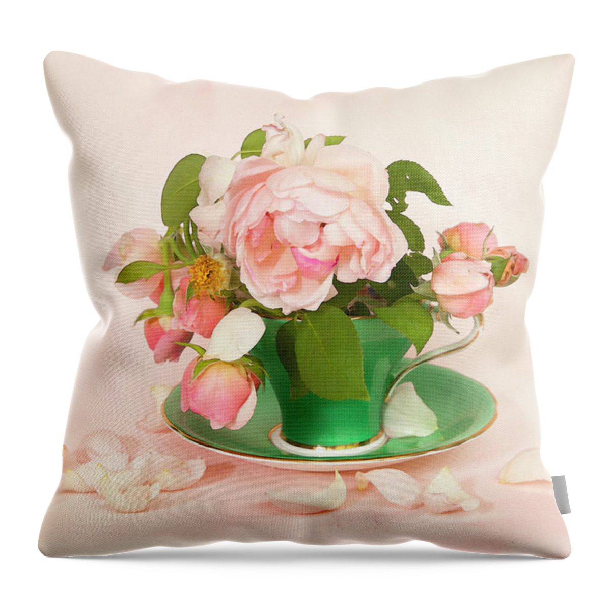 Roses Throw Pillow featuring the photograph Tea Rose by Theresa Tahara