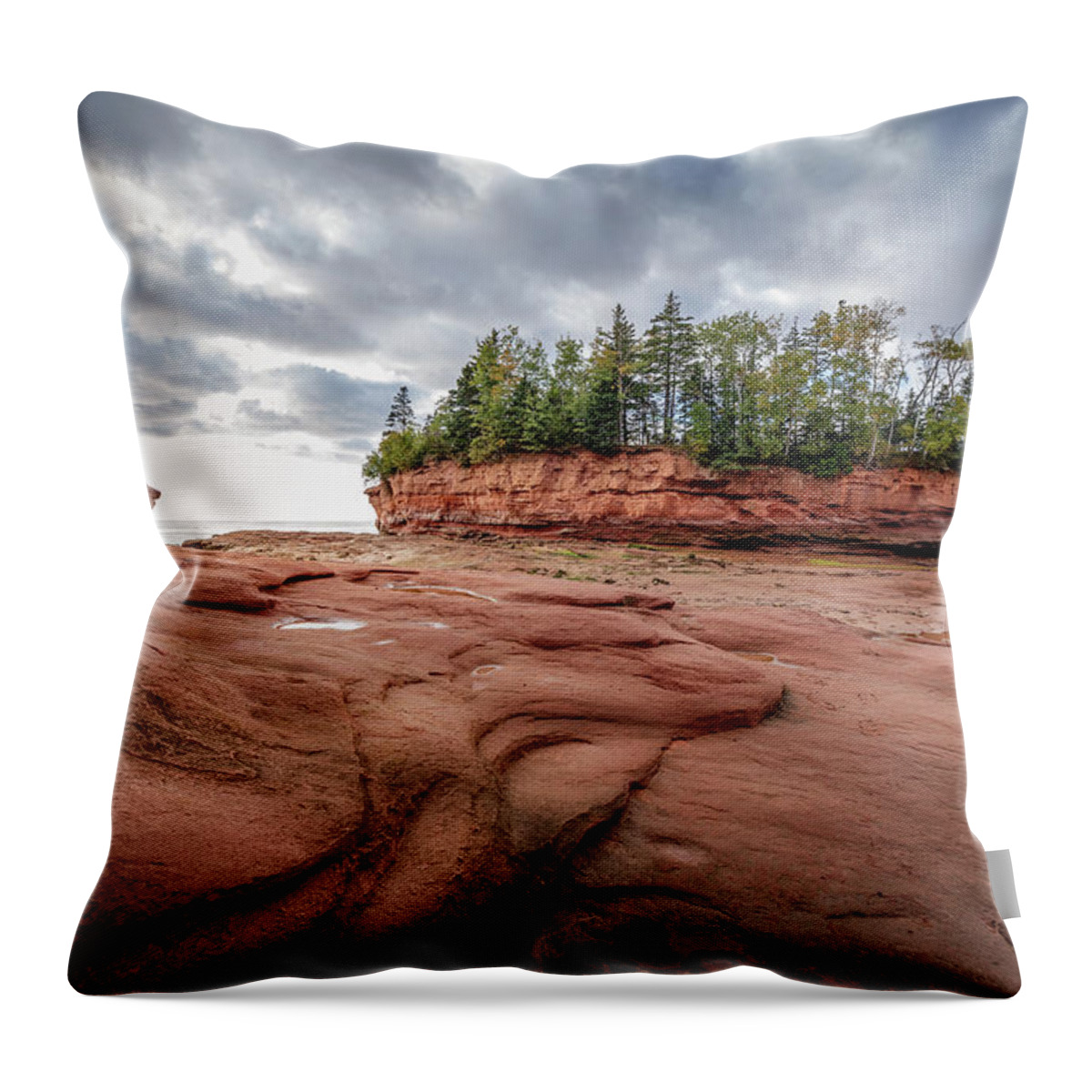 Appalachian Physiographic Region Throw Pillow featuring the photograph The Burntcoat Formations by Manpreet Sokhi