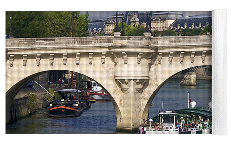 Le Pont Neuf . Paris. by Bernard Jaubert
