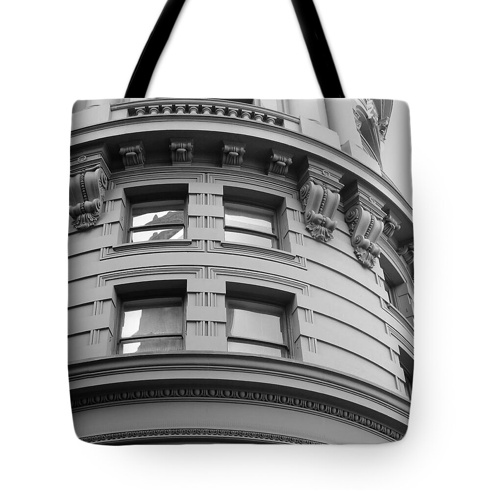 Classical Architecture Tote Bag featuring the photograph Circular Building Details San Francisco BW by Connie Fox
