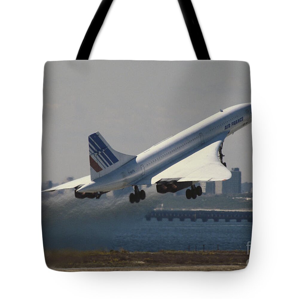 Transportation Tote Bag featuring the photograph Concorde #1 by Tim Holt
