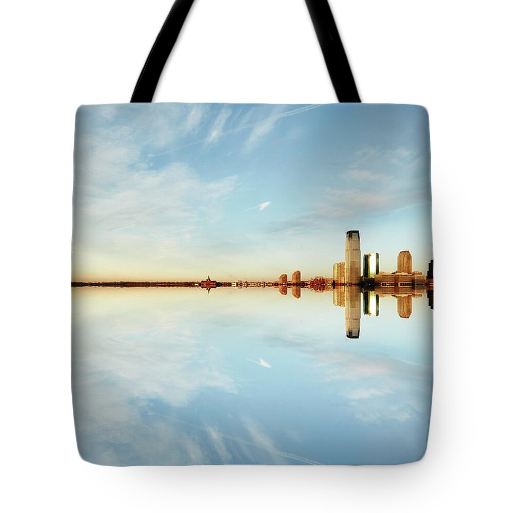 Tranquility Tote Bag featuring the photograph From Battery Park #1 by Kaneko Ryo