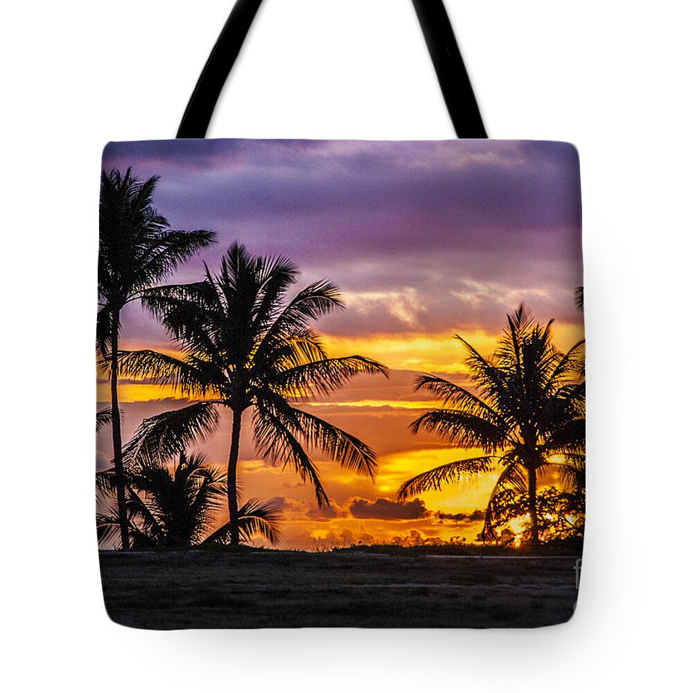 Beach Tote Bag featuring the photograph Hawaiian Sunset #1 by Juli Scalzi