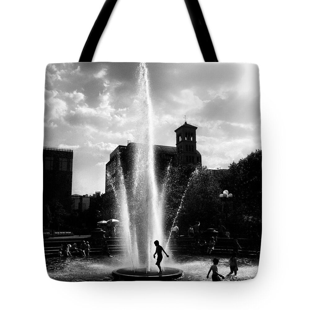 Washington Square Park Tote Bag featuring the photograph Heat Wave #2 by Natasha Marco