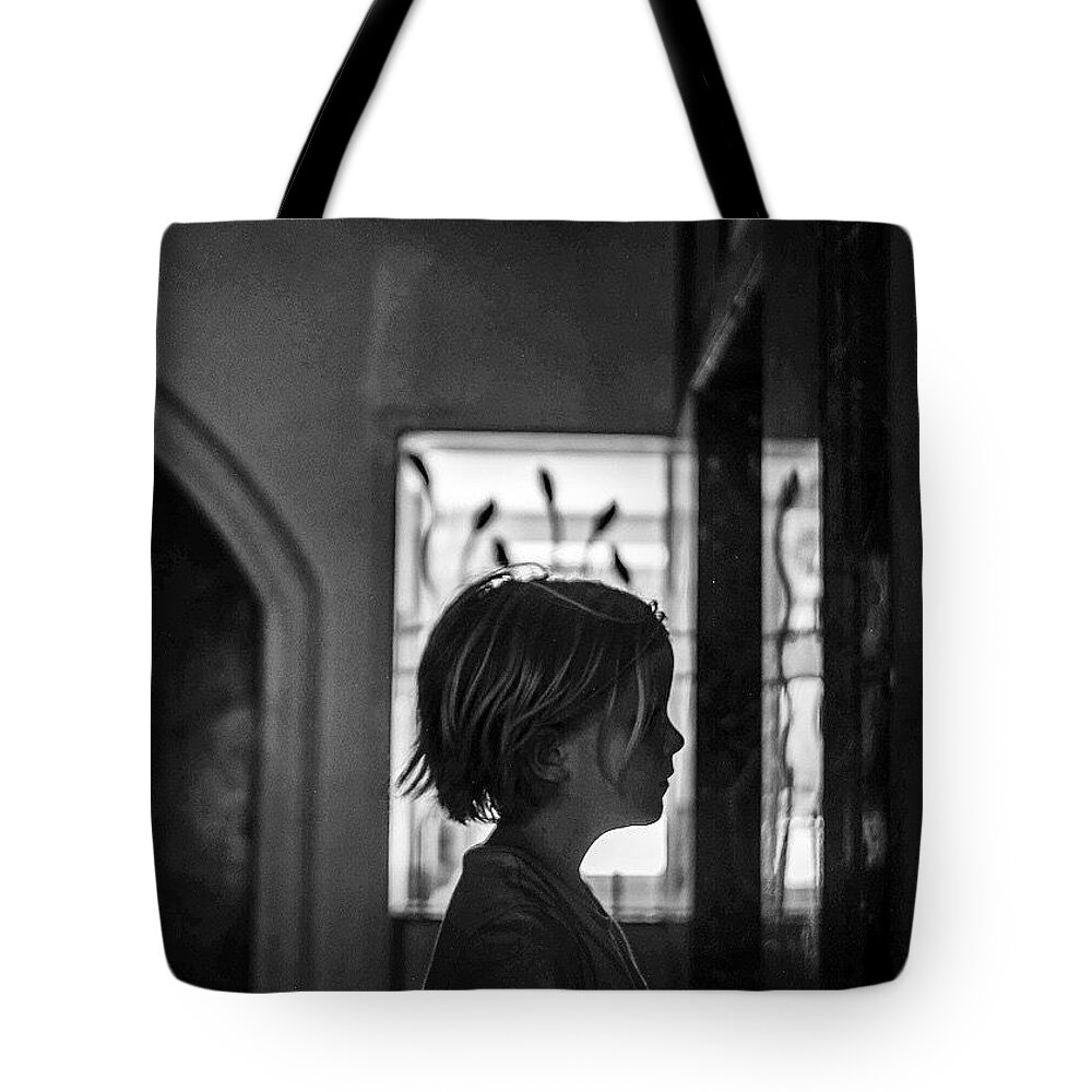 Pune Tote Bag featuring the photograph Mya In India #1 by Aleck Cartwright