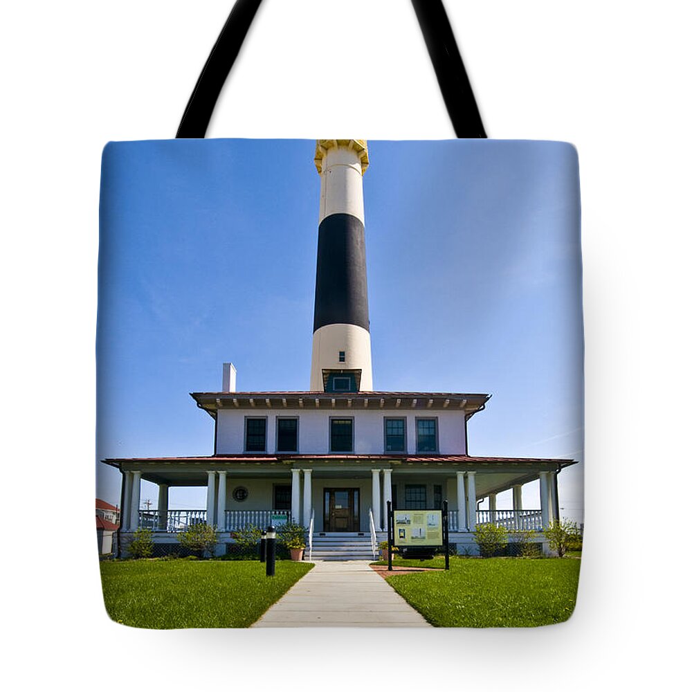 Absecon Lighthouse Tote Bag featuring the photograph Absecon Lighthouse #1 by Anthony Sacco