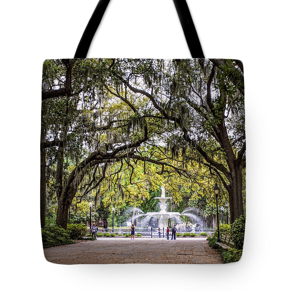 Forsythe Park Tote Bag featuring the photograph Forsythe Park #2 by Diana Powell