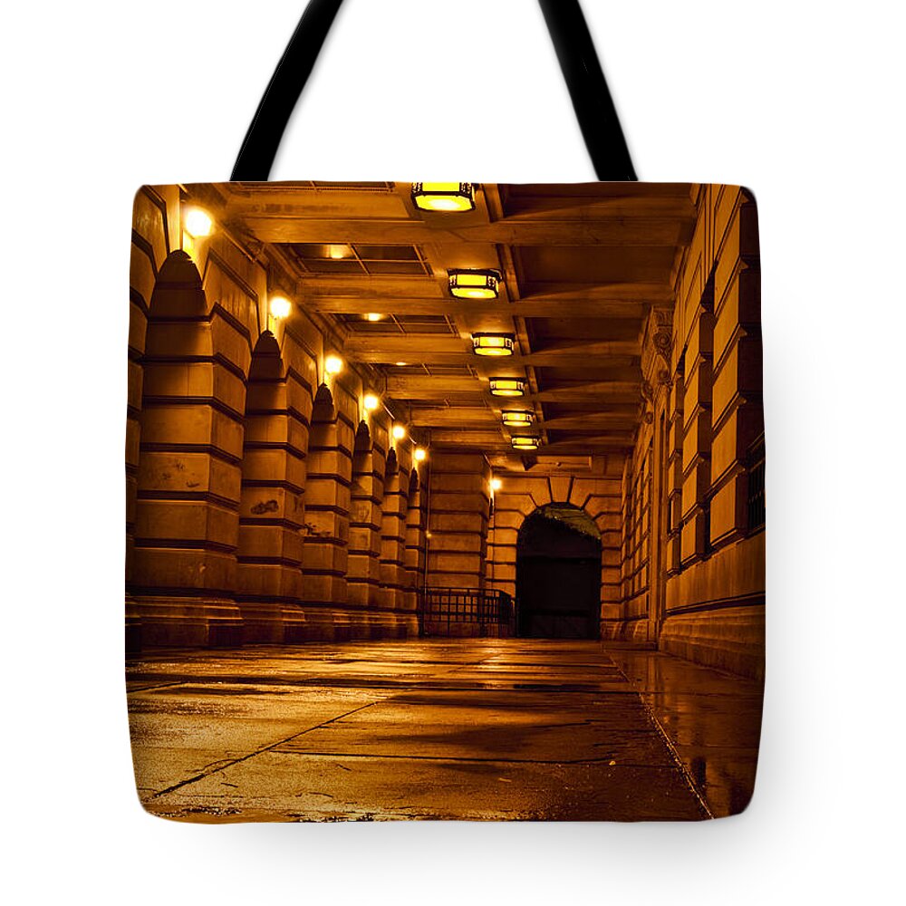 Nottingham Tote Bag featuring the photograph Lwv10023 #2 by Lee Winter