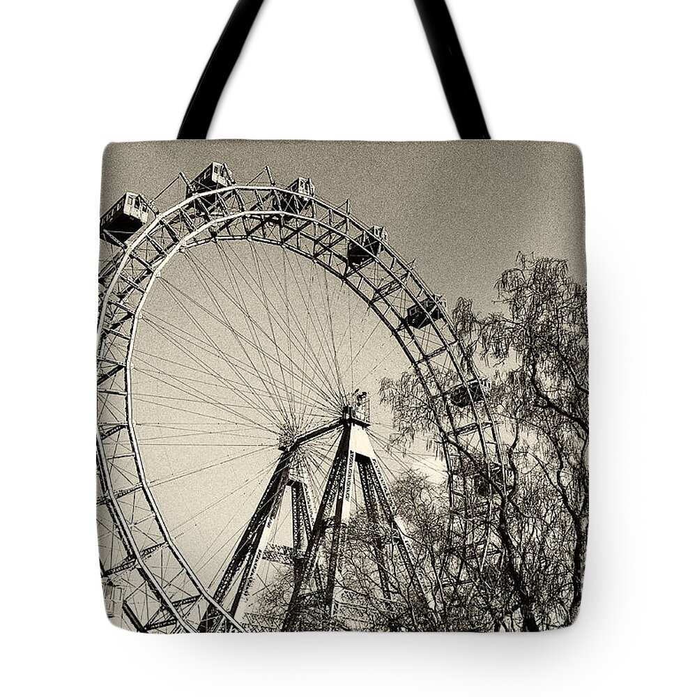 Old Ferris Wheel Tote Bag featuring the photograph Old Ferris Wheel #2 by Giovanni Chianese