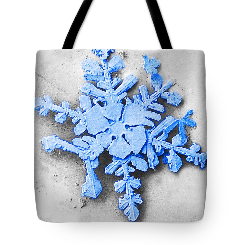 Snow Crystals Tote Bag featuring the photograph Snow Crystal, Lt-sem #2 by Science Source