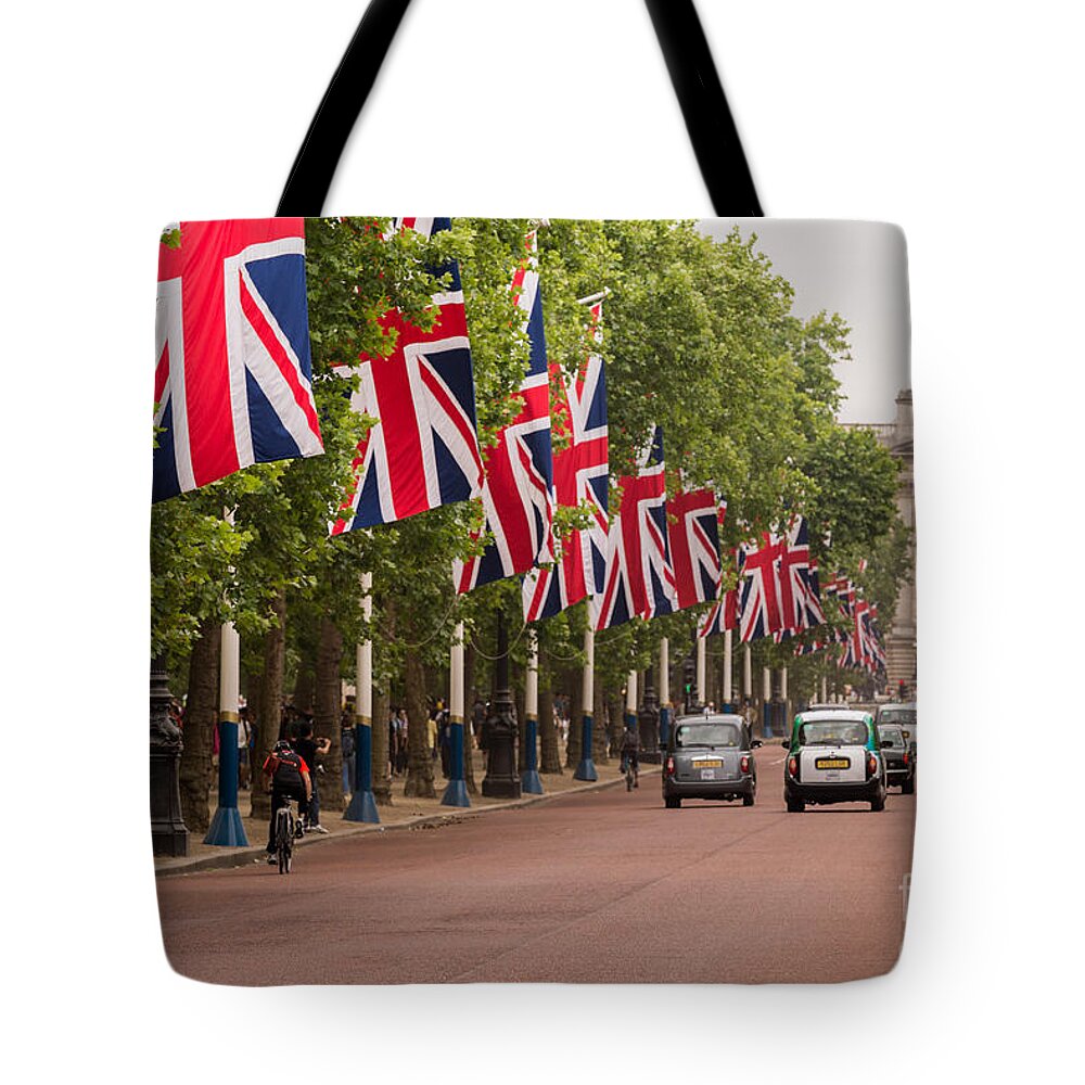The Mall Tote Bag featuring the photograph The Mall #2 by Matt Malloy