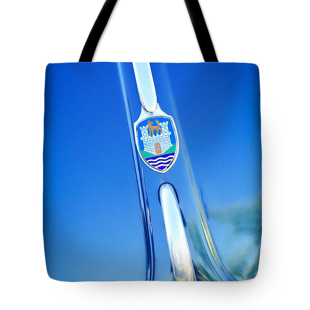 Volkswagen Vw Emblem Tote Bag featuring the photograph Volkswagen VW Emblem #2 by Jill Reger