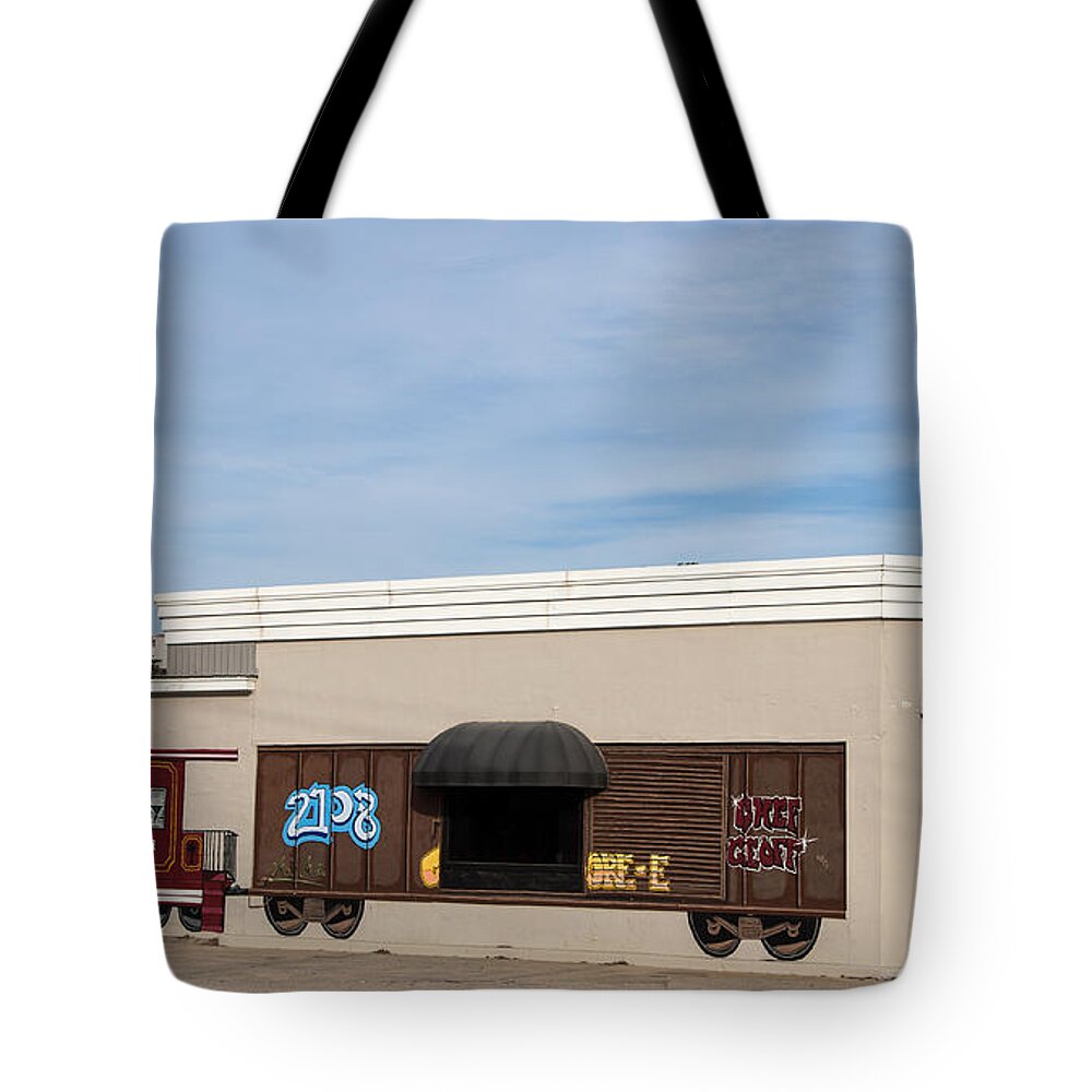 Cayce Tote Bag featuring the photograph 2108 State by Charles Hite