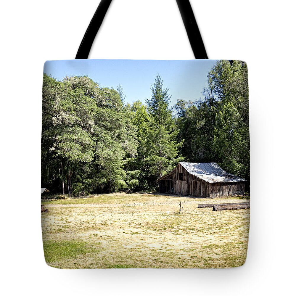 Barn Tote Bag featuring the photograph Vintage Philo Barn by Betty Depee