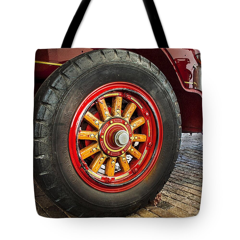 Fire Engine Tote Bag featuring the photograph 1915 LaFrance Fire Engine #4 by Rich Franco