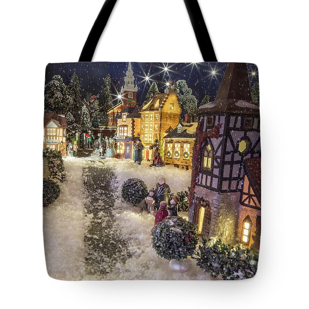 Christmas Tote Bag featuring the photograph A Snowy Evening by Caitlyn Grasso