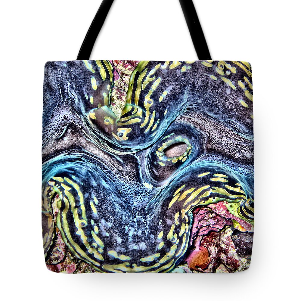 Fluted Giant Clam Tote Bag featuring the digital art Fluted Giant Clam by Roy Pedersen