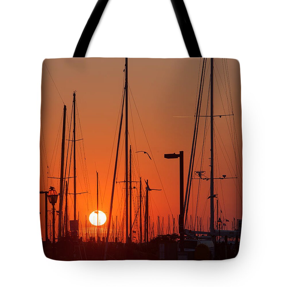 Clarence Holmes Tote Bag featuring the photograph Annapolis Harbor Sunrise IV by Clarence Holmes
