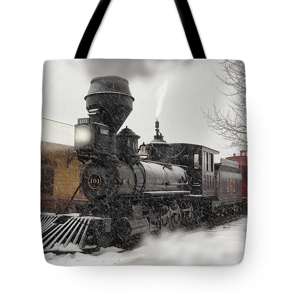 Dsp&p Tote Bag featuring the photograph Arriving by Ken Smith
