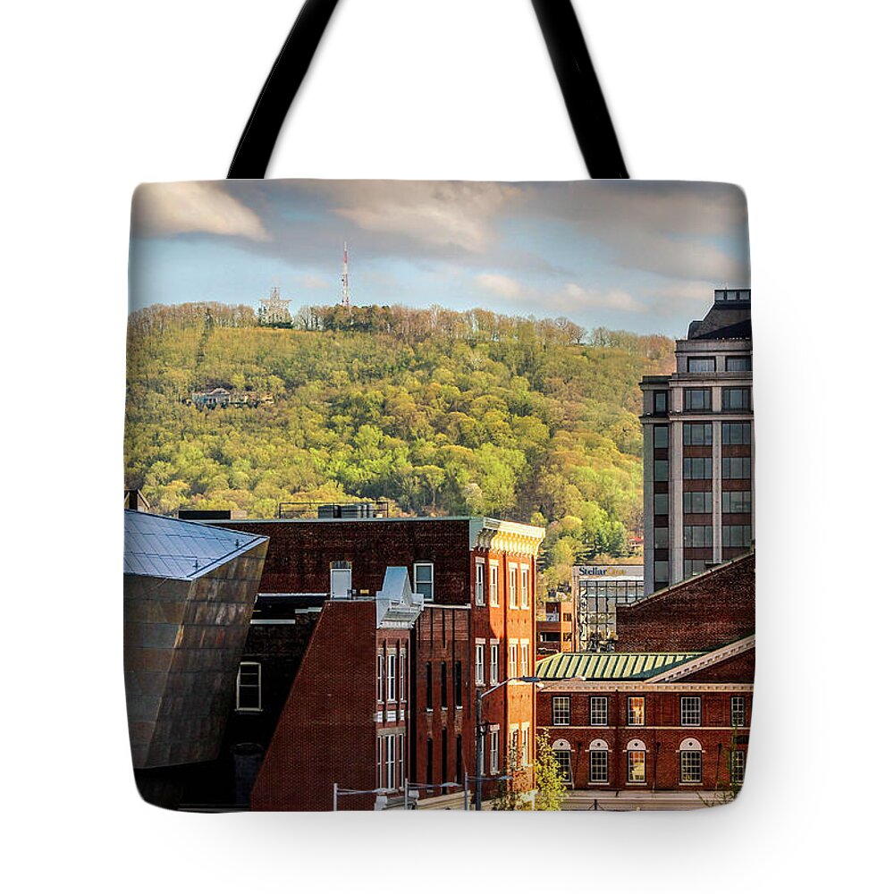 Roanoke Tote Bag featuring the photograph Autumn in Roanoke by Mountain Dreams
